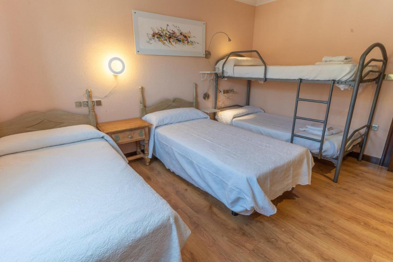 Hotel Rio Cea Puente Almuhey Exteriör bild
