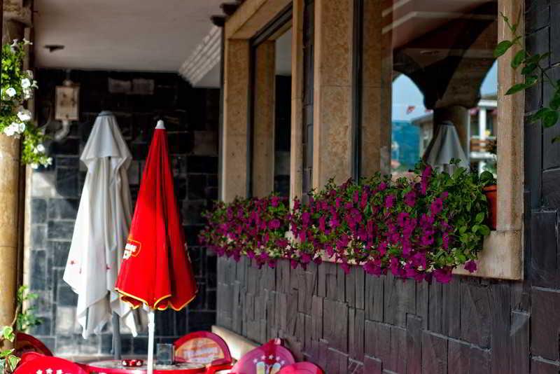 Hotel Rio Cea Puente Almuhey Exteriör bild